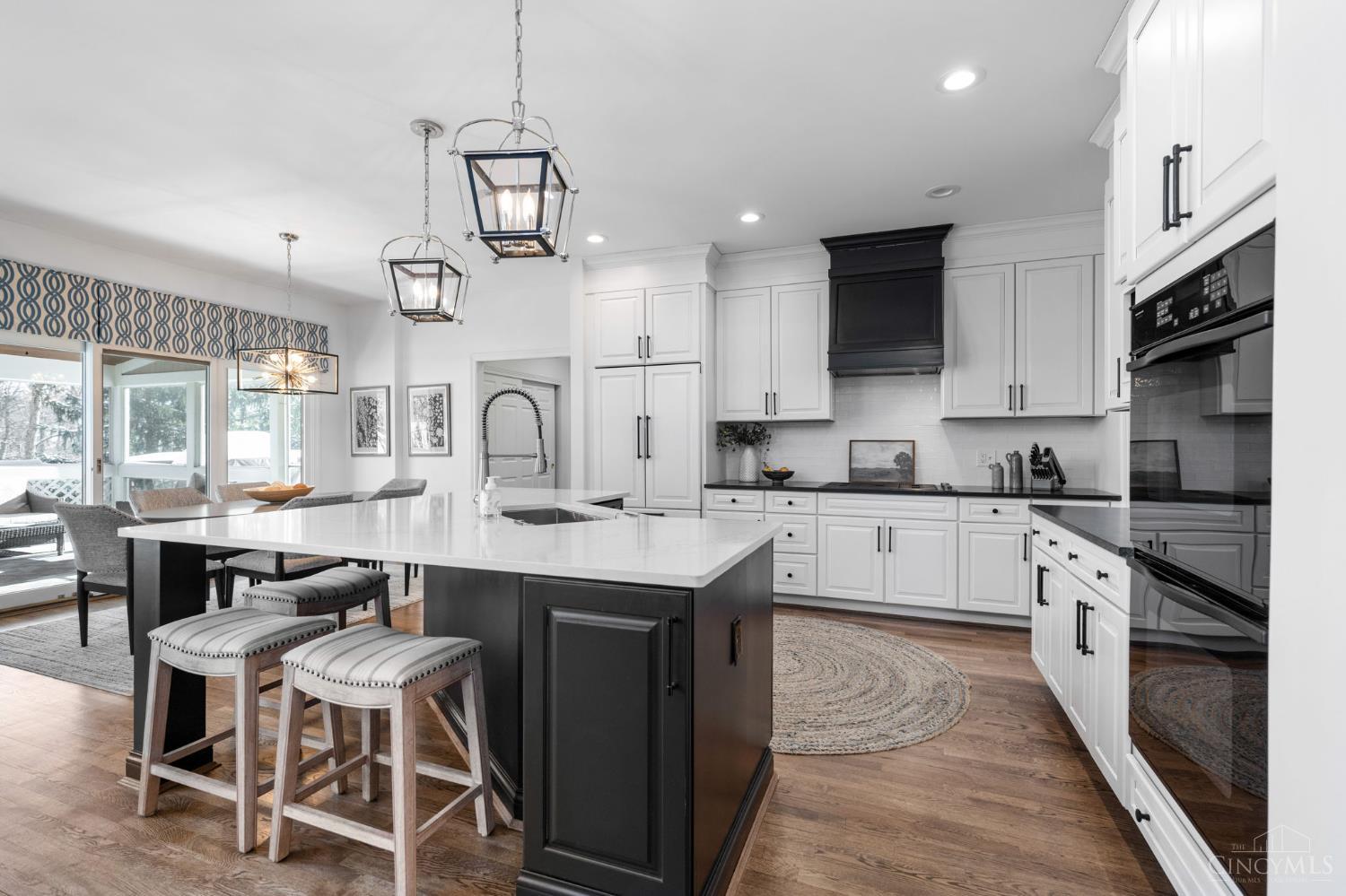 7097 Shawnee Hills Drive