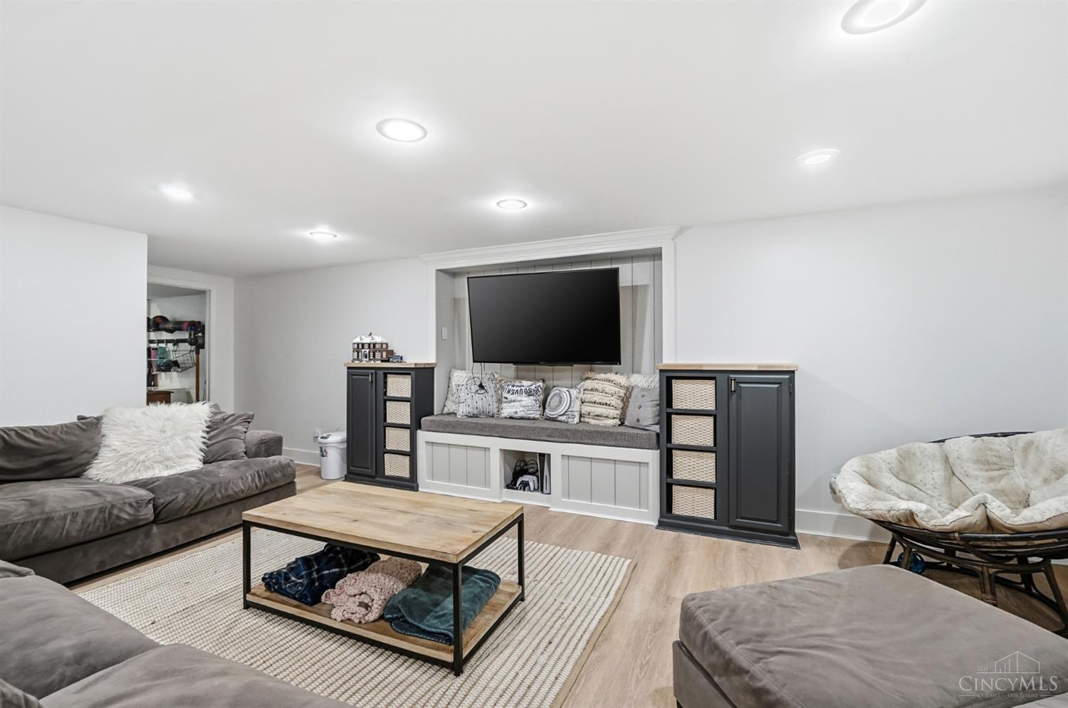 3 Denison Lane
