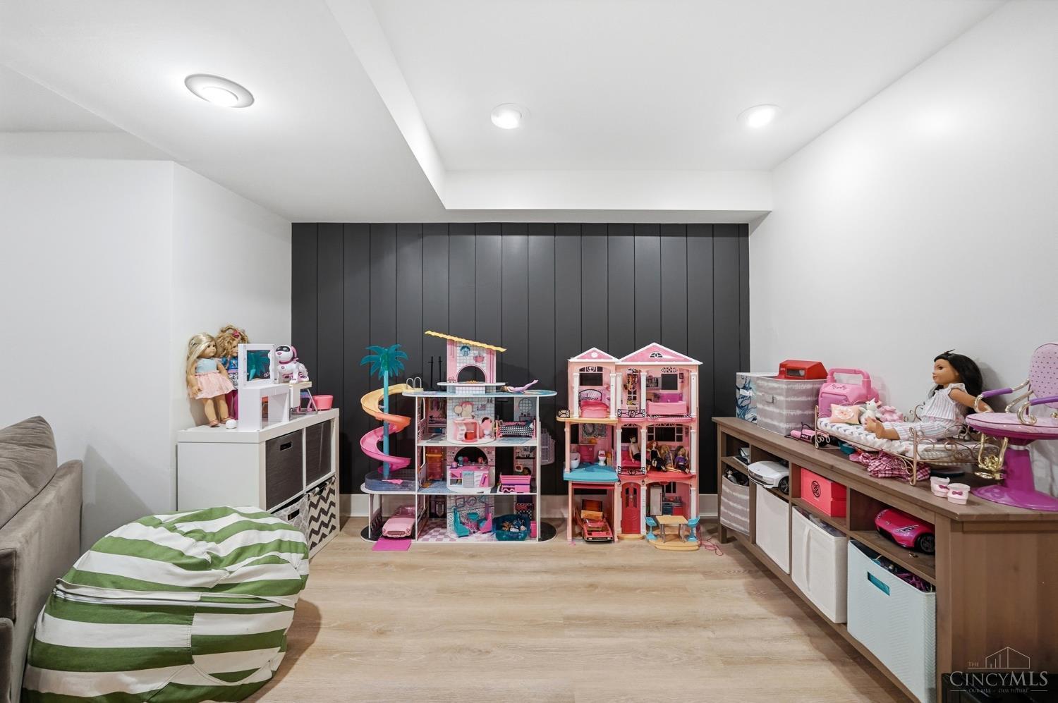 3 Denison Lane