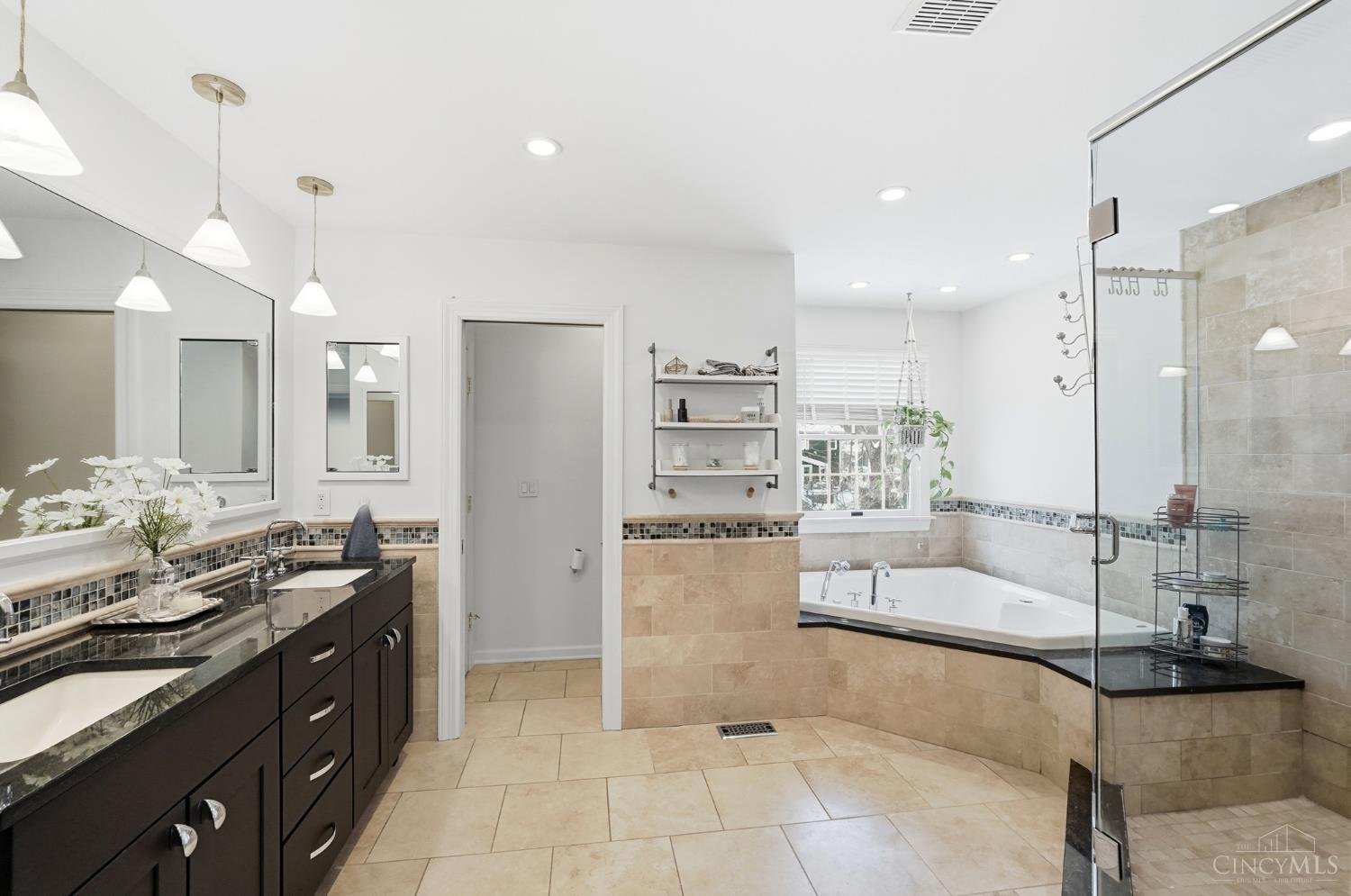 3 Denison Lane