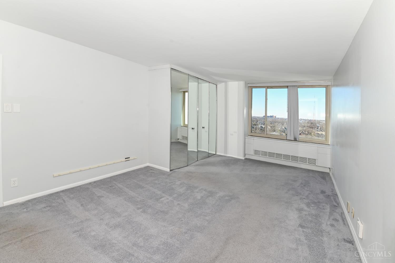 2401 Ingleside Avenue 10C