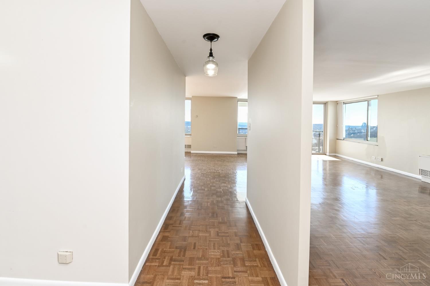 2401 Ingleside Avenue 10C