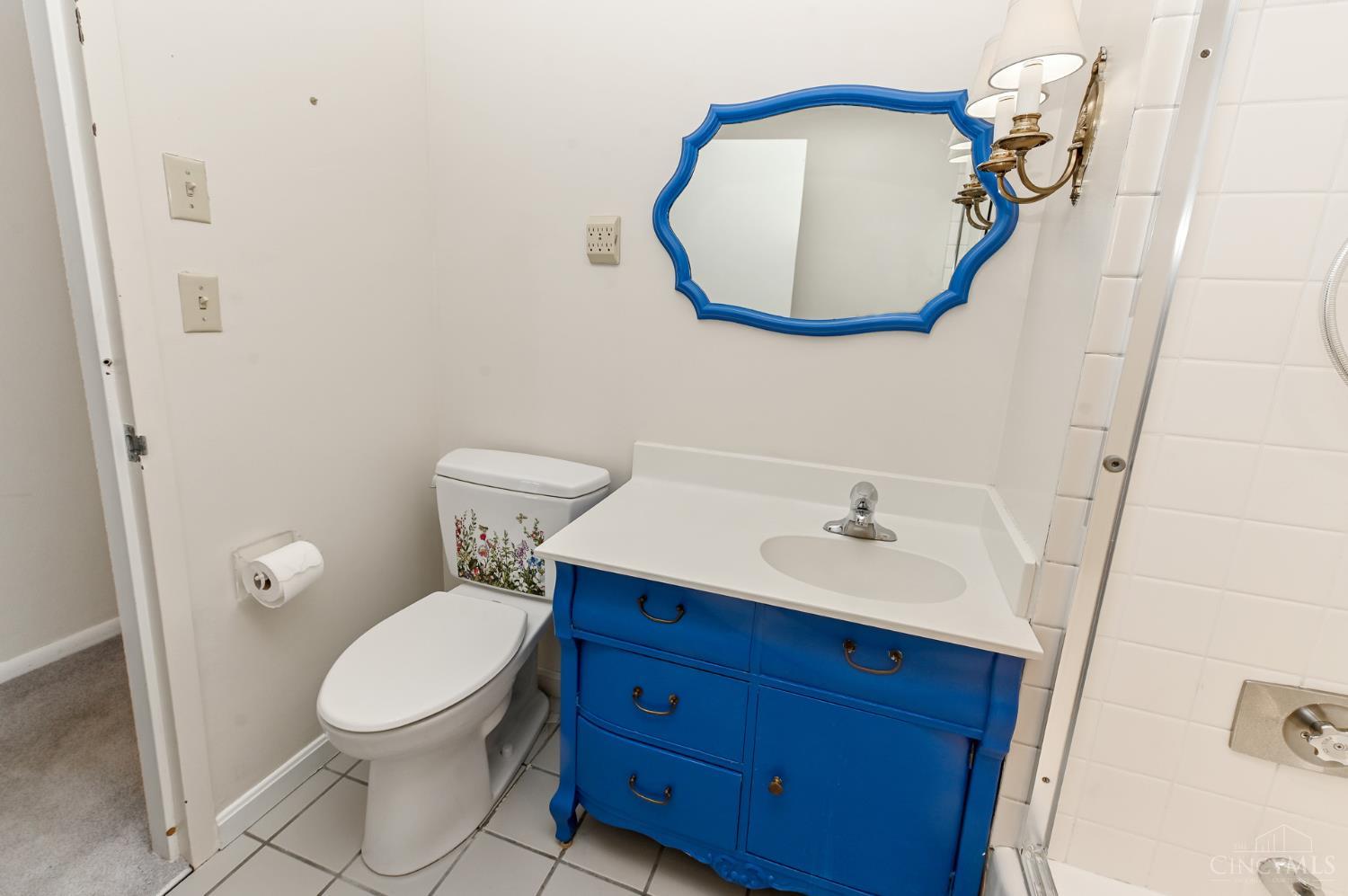 2401 Ingleside Avenue 10C