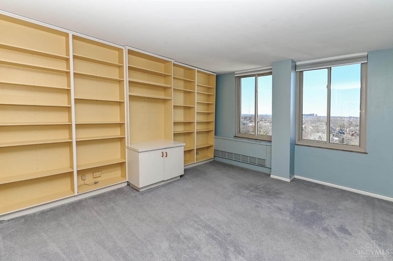 2401 Ingleside Avenue 10C