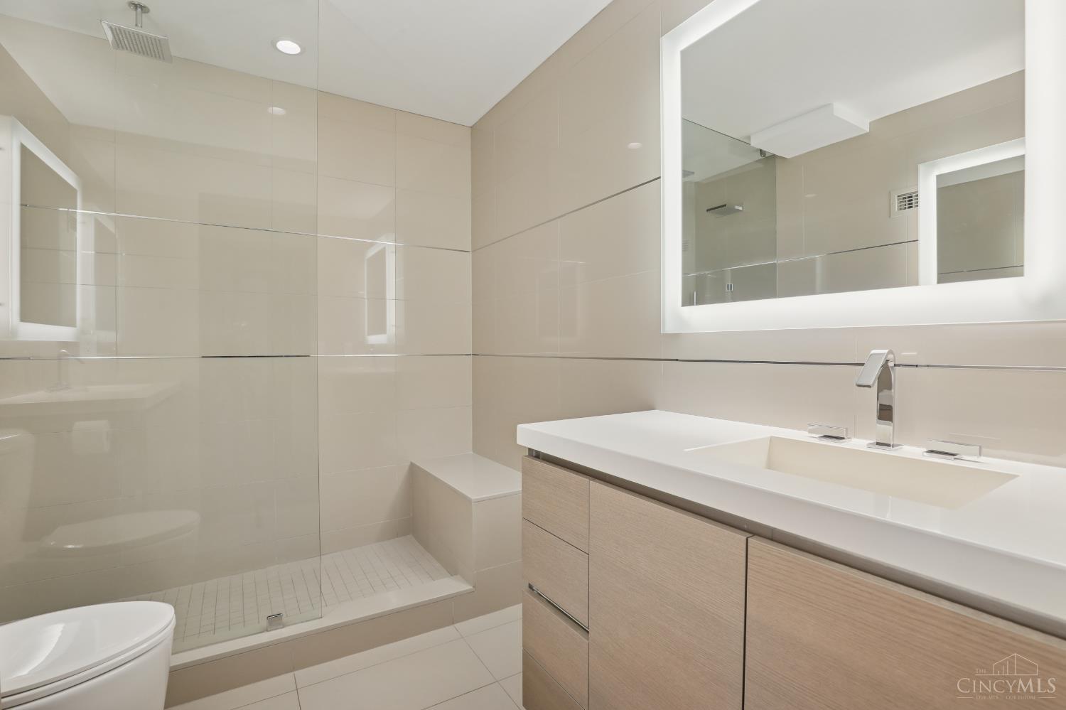 2200 Victory Parkway 2307