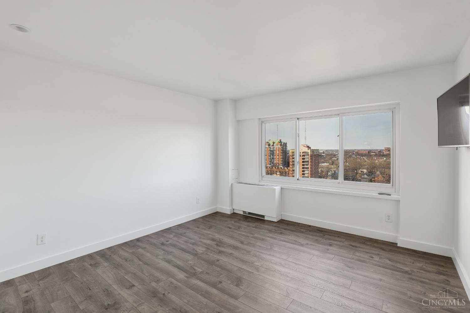 2200 Victory Parkway 2307