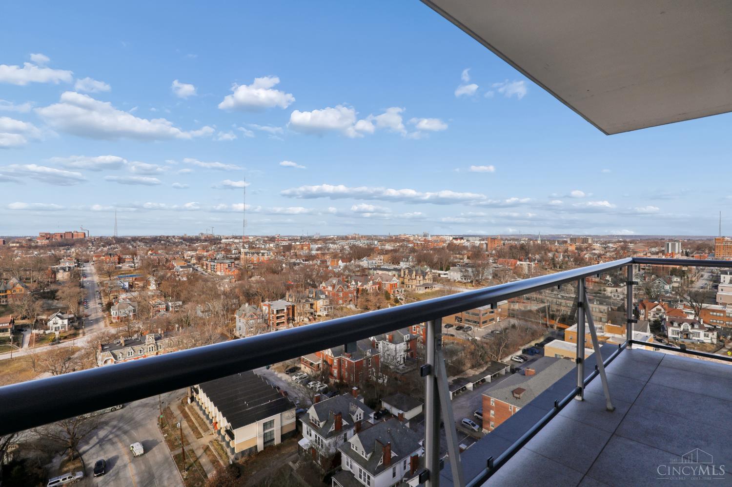 2200 Victory Parkway 2307