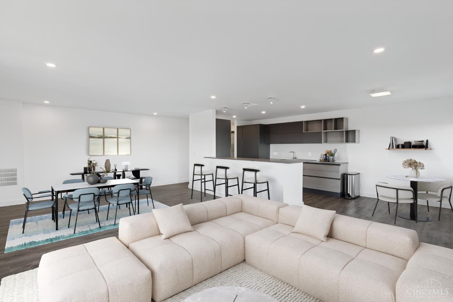 2200 Victory Parkway 2307