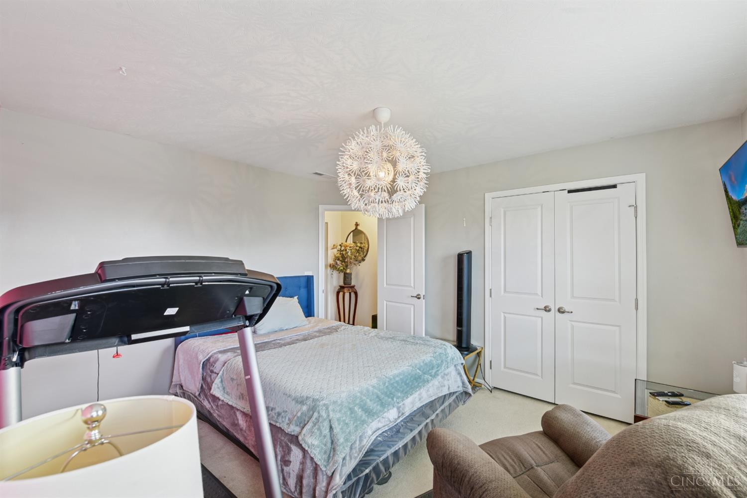 7970 Valley Crossing Drive