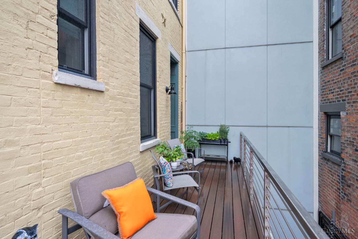221 Kemp Alley