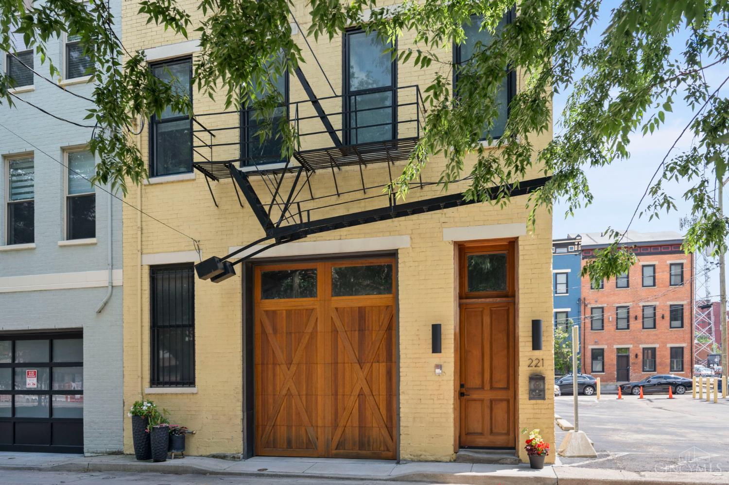 221 Kemp Alley