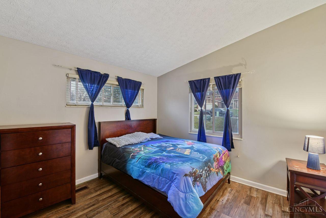3899 Ridgedale Drive