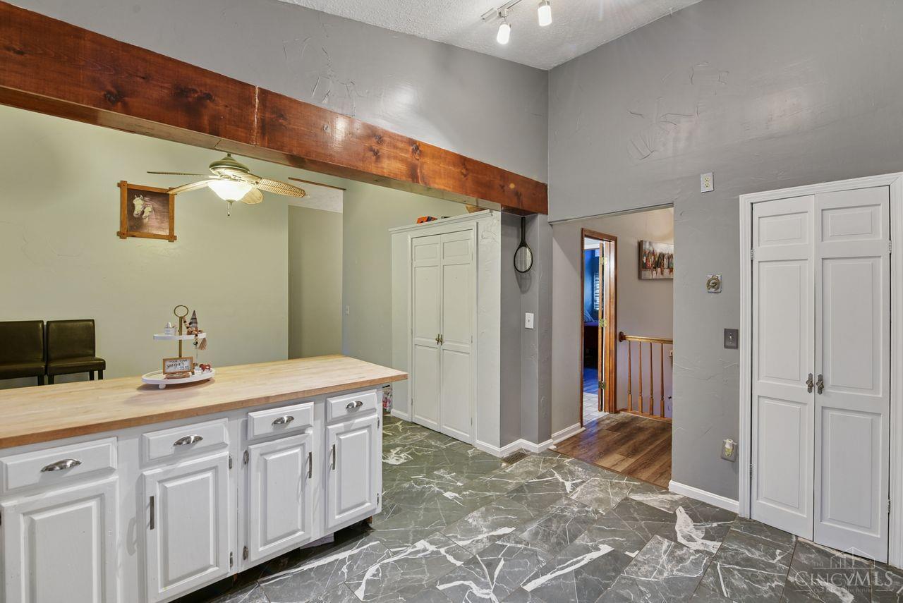 3899 Ridgedale Drive