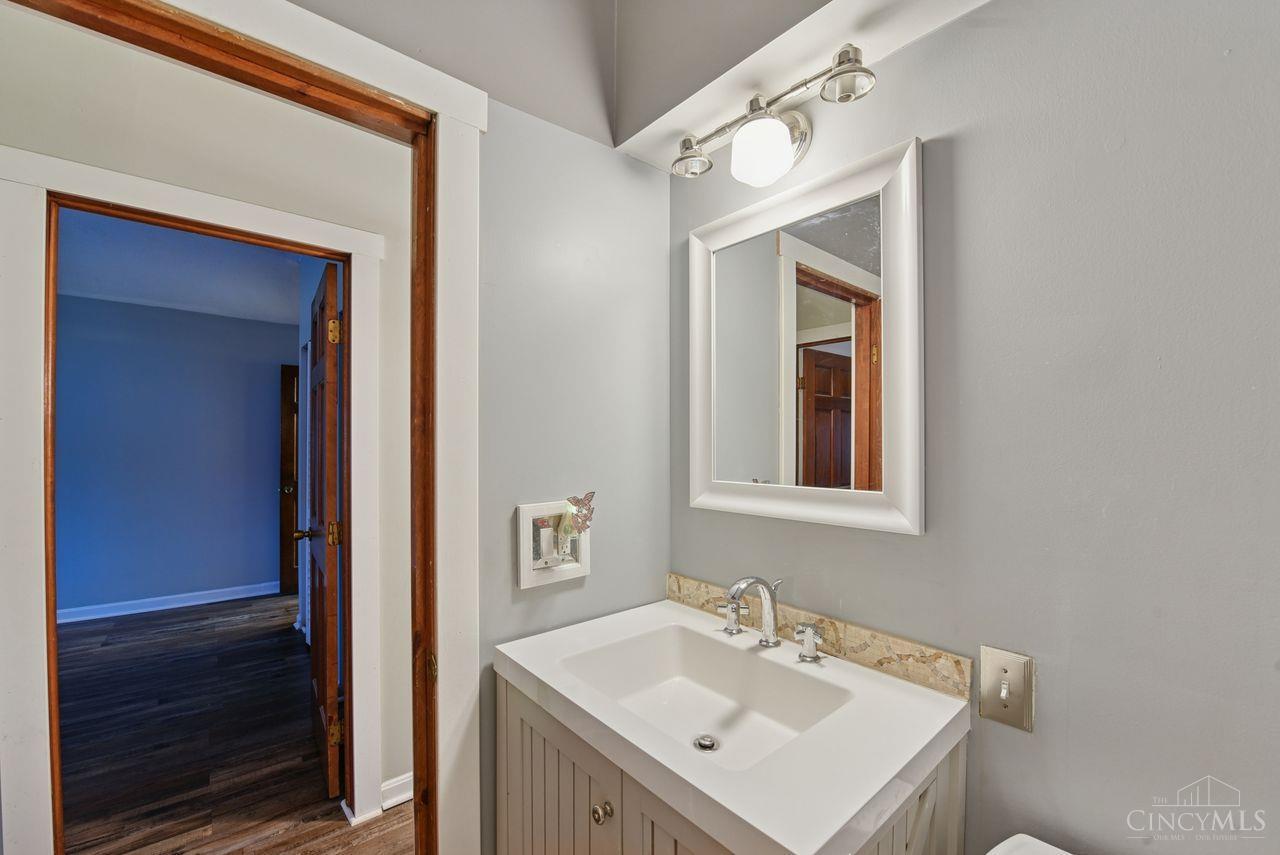 3899 Ridgedale Drive