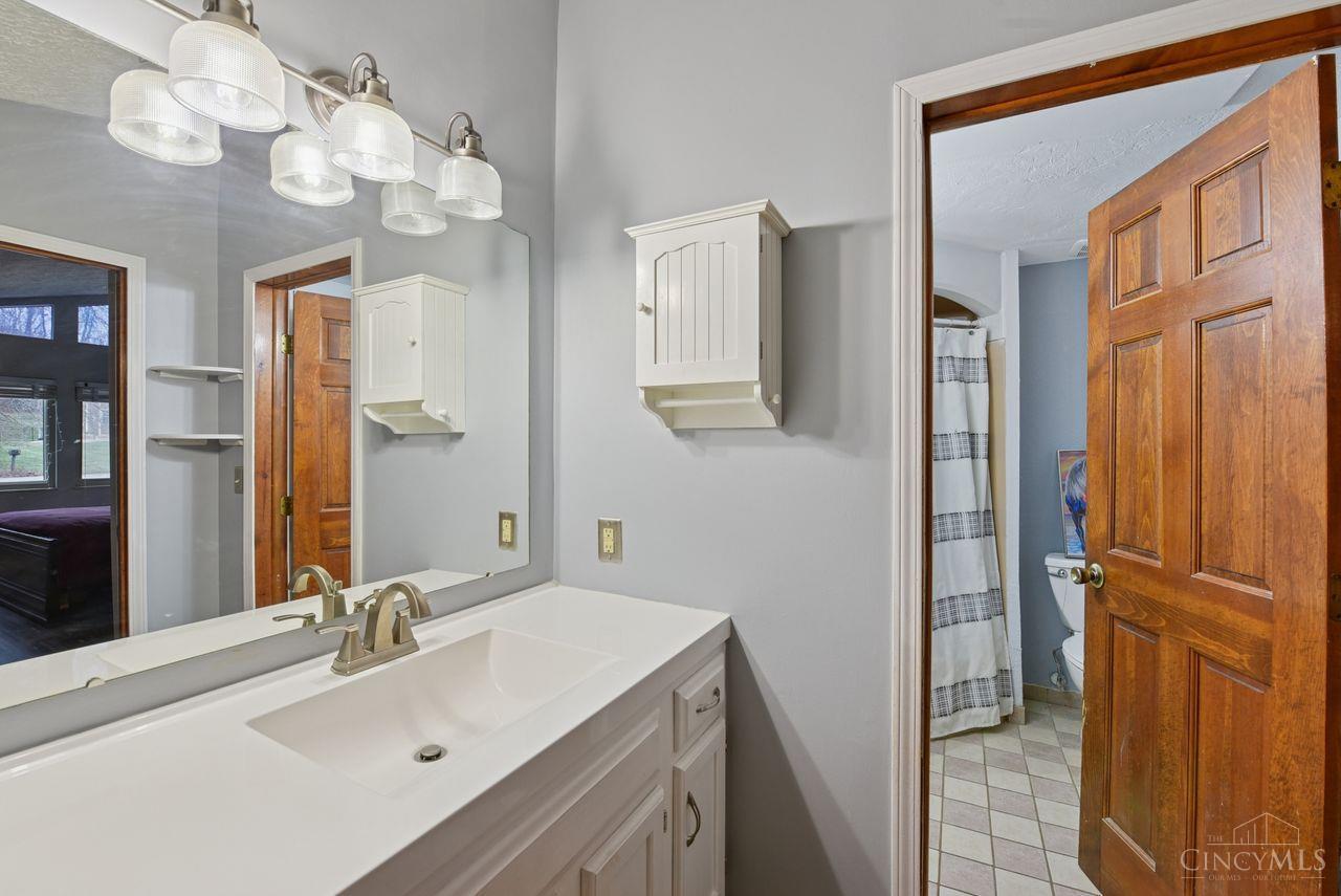 3899 Ridgedale Drive