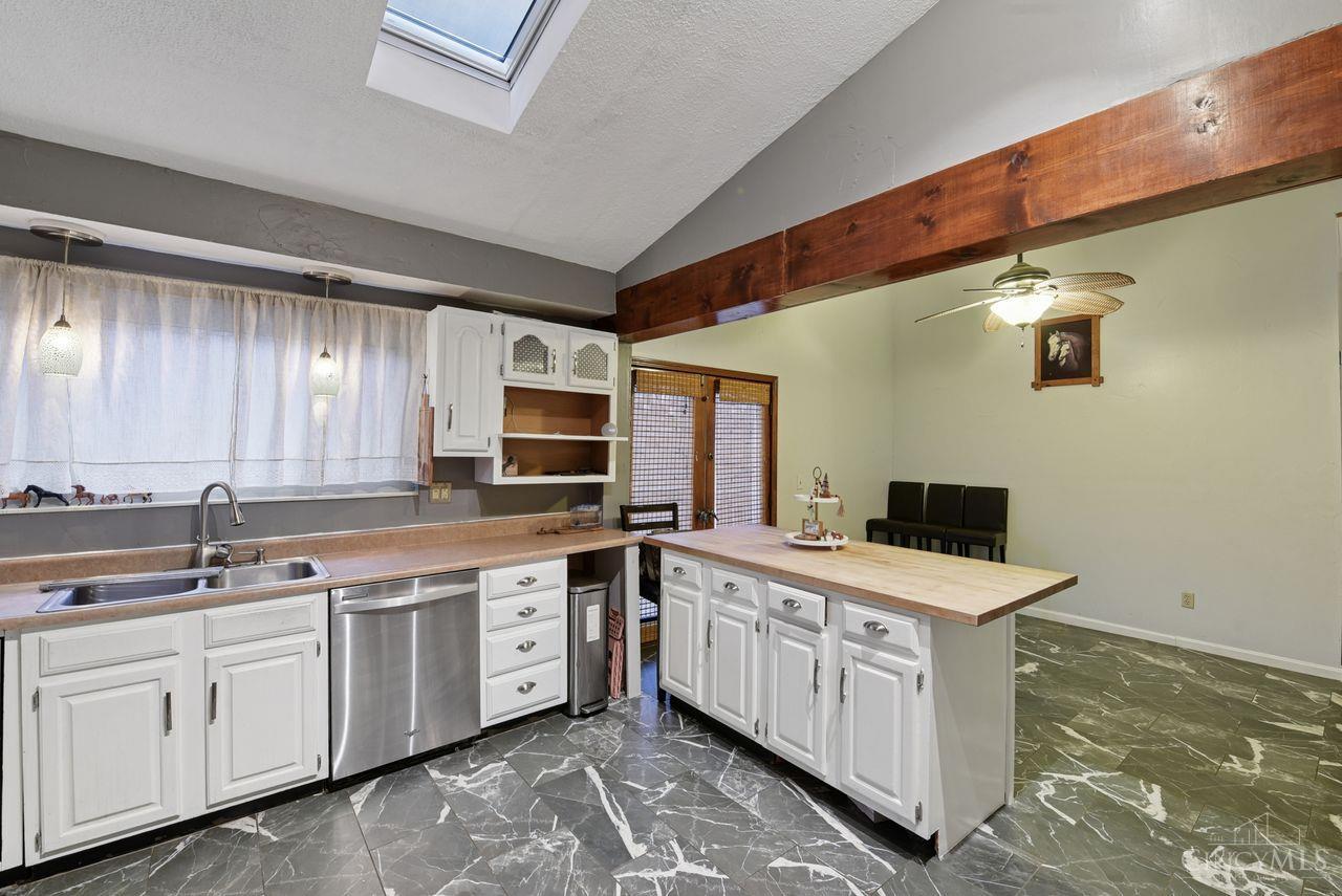 3899 Ridgedale Drive