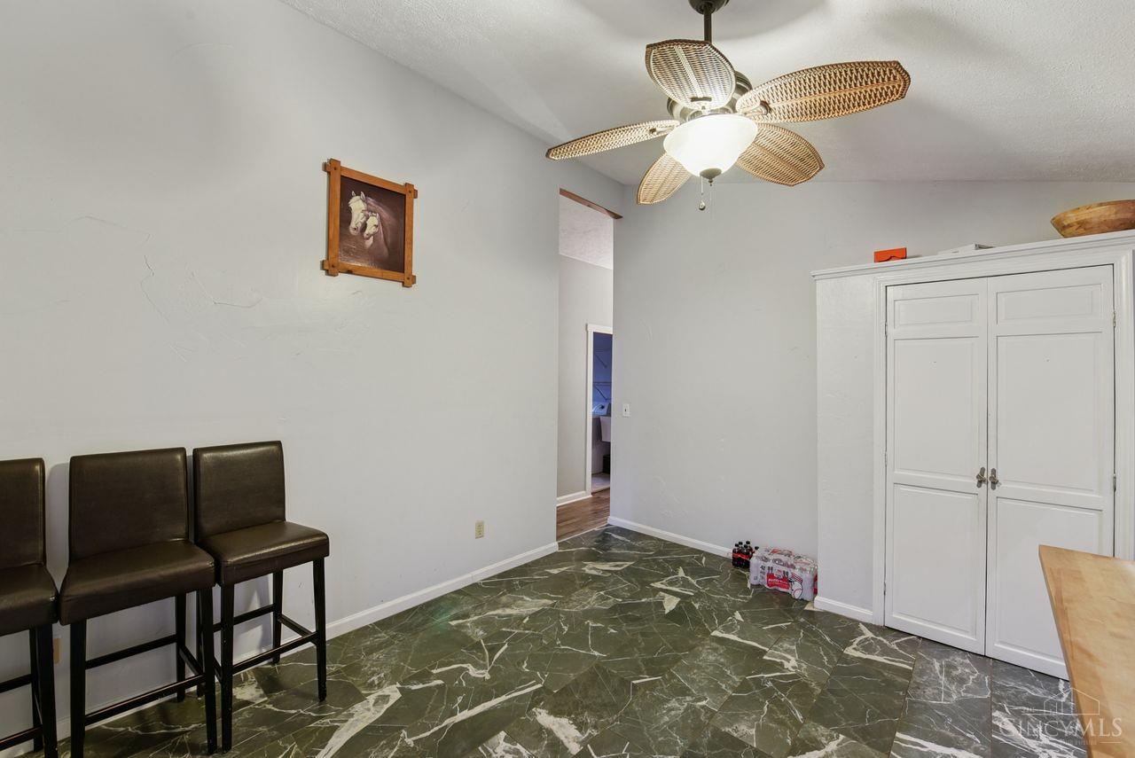 3899 Ridgedale Drive