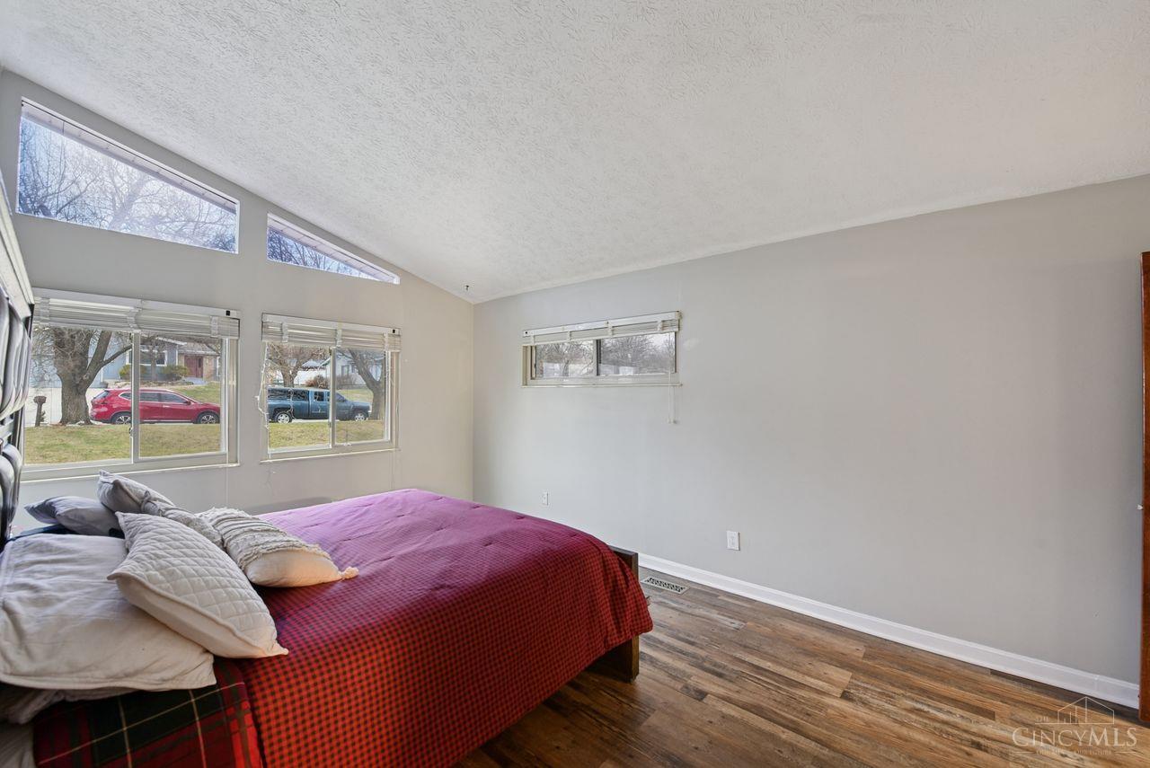 3899 Ridgedale Drive