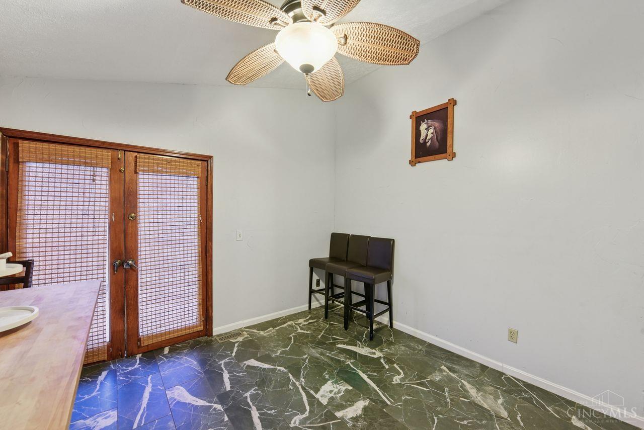 3899 Ridgedale Drive