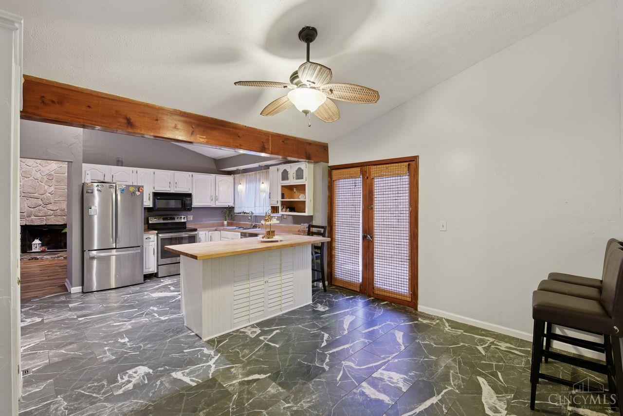 3899 Ridgedale Drive
