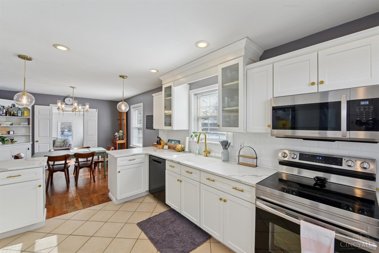 6009 Cleves Warsaw
