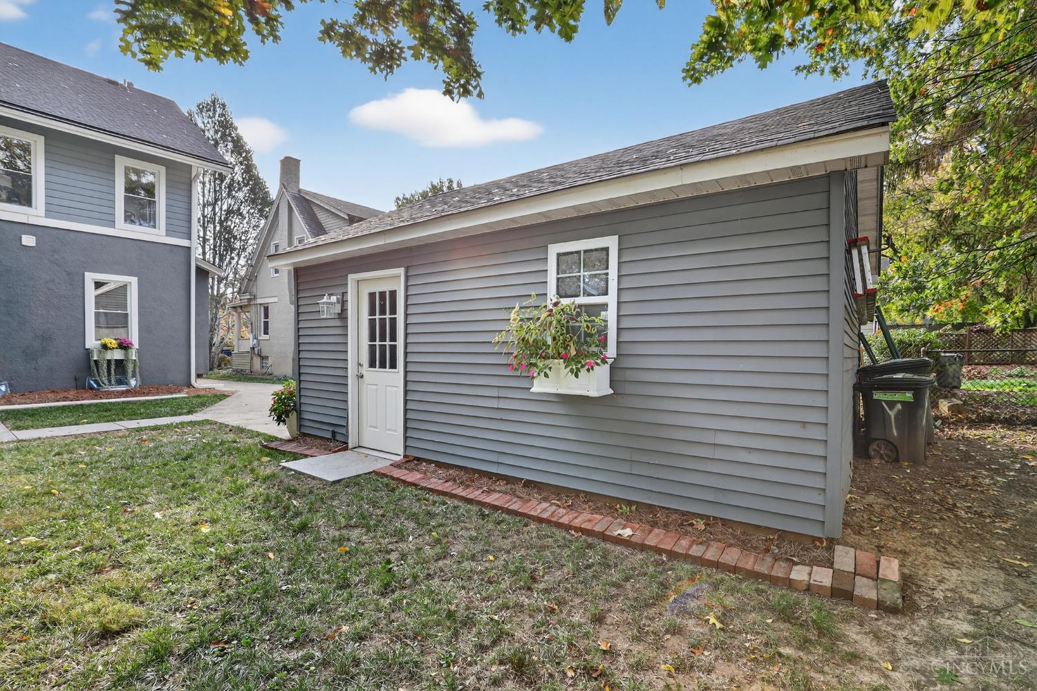 3687 Kendall Avenue