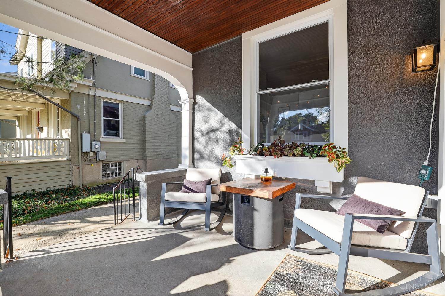 3687 Kendall Avenue