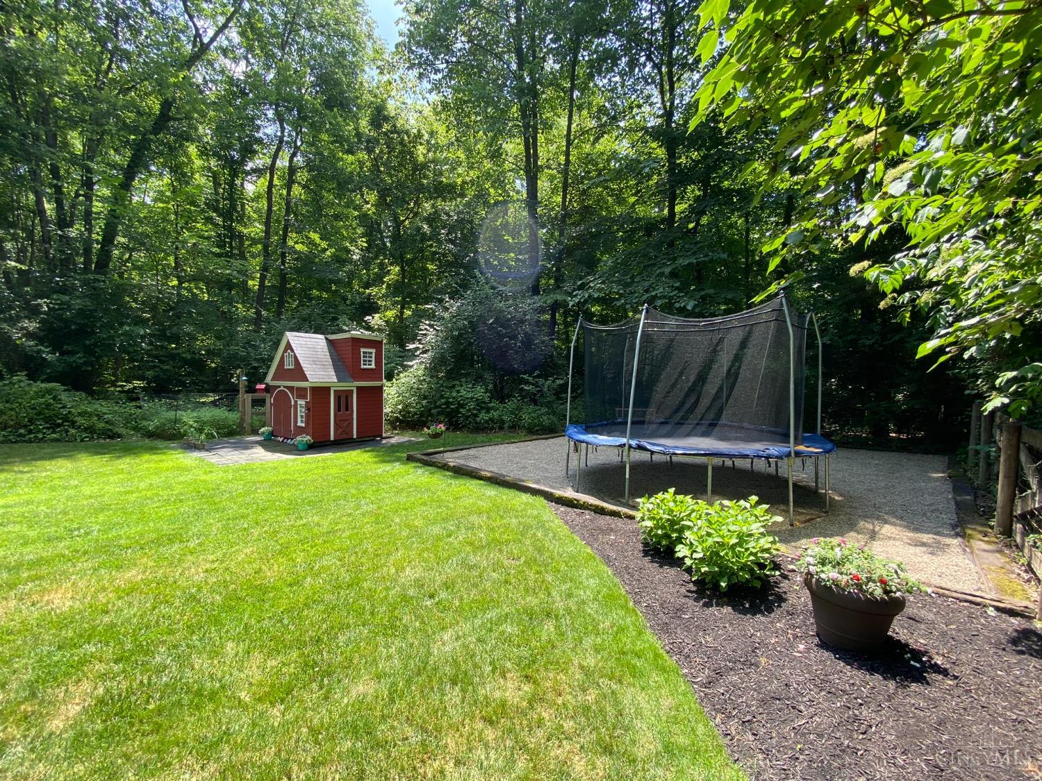 65 Wooded Ridge Drive