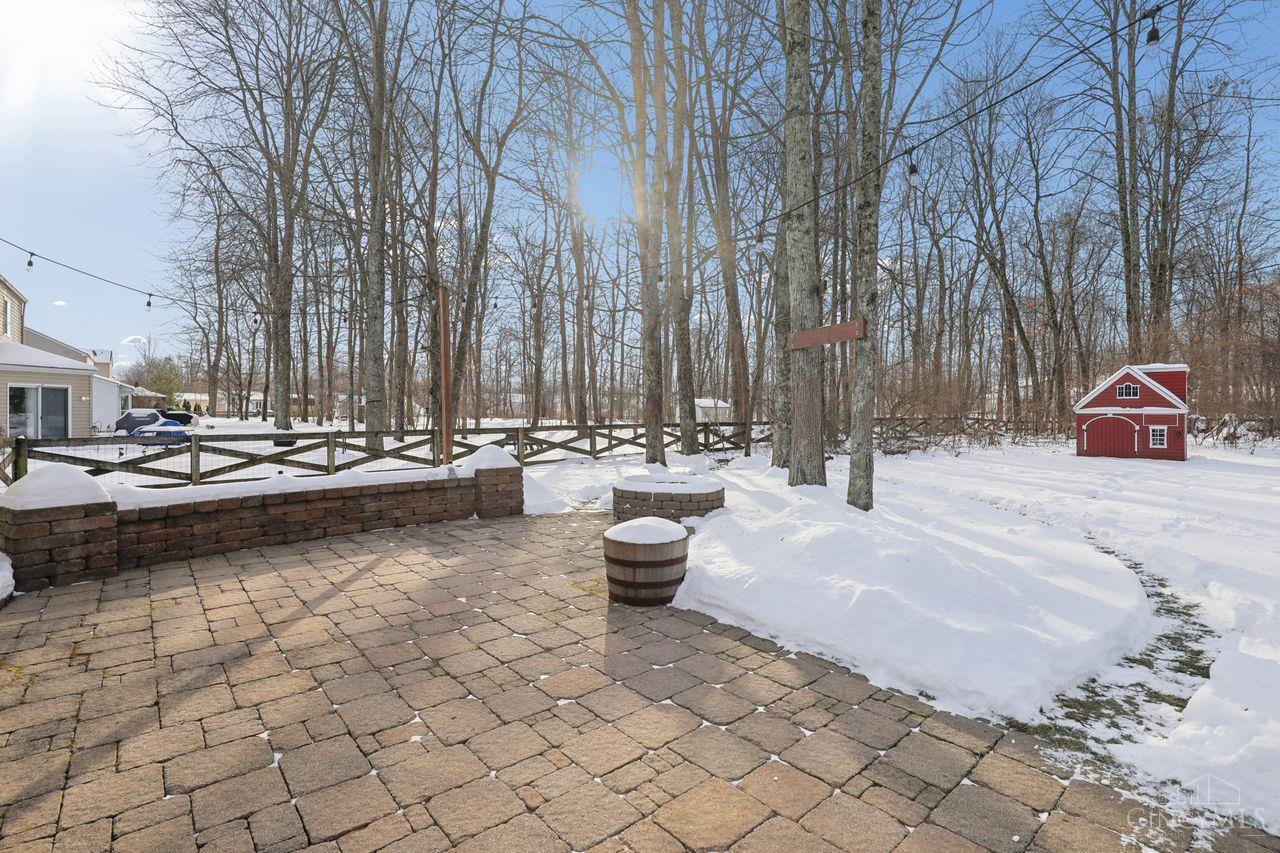 65 Wooded Ridge Drive