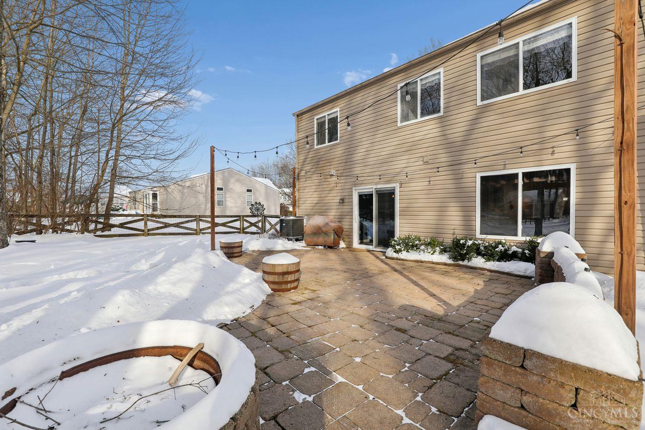 65 Wooded Ridge Drive