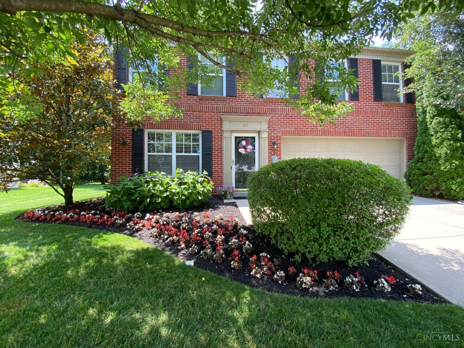 65 Wooded Ridge Drive