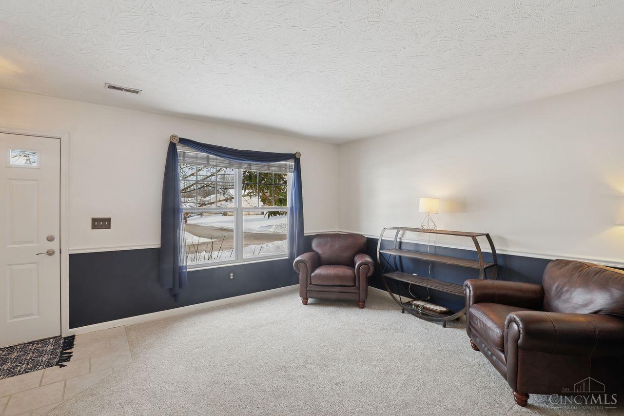 65 Wooded Ridge Drive