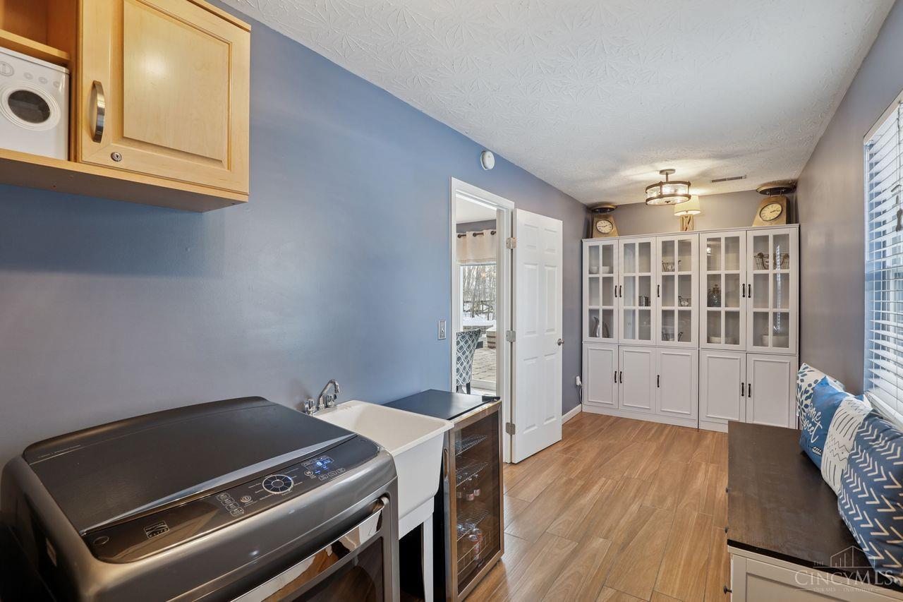 65 Wooded Ridge Drive