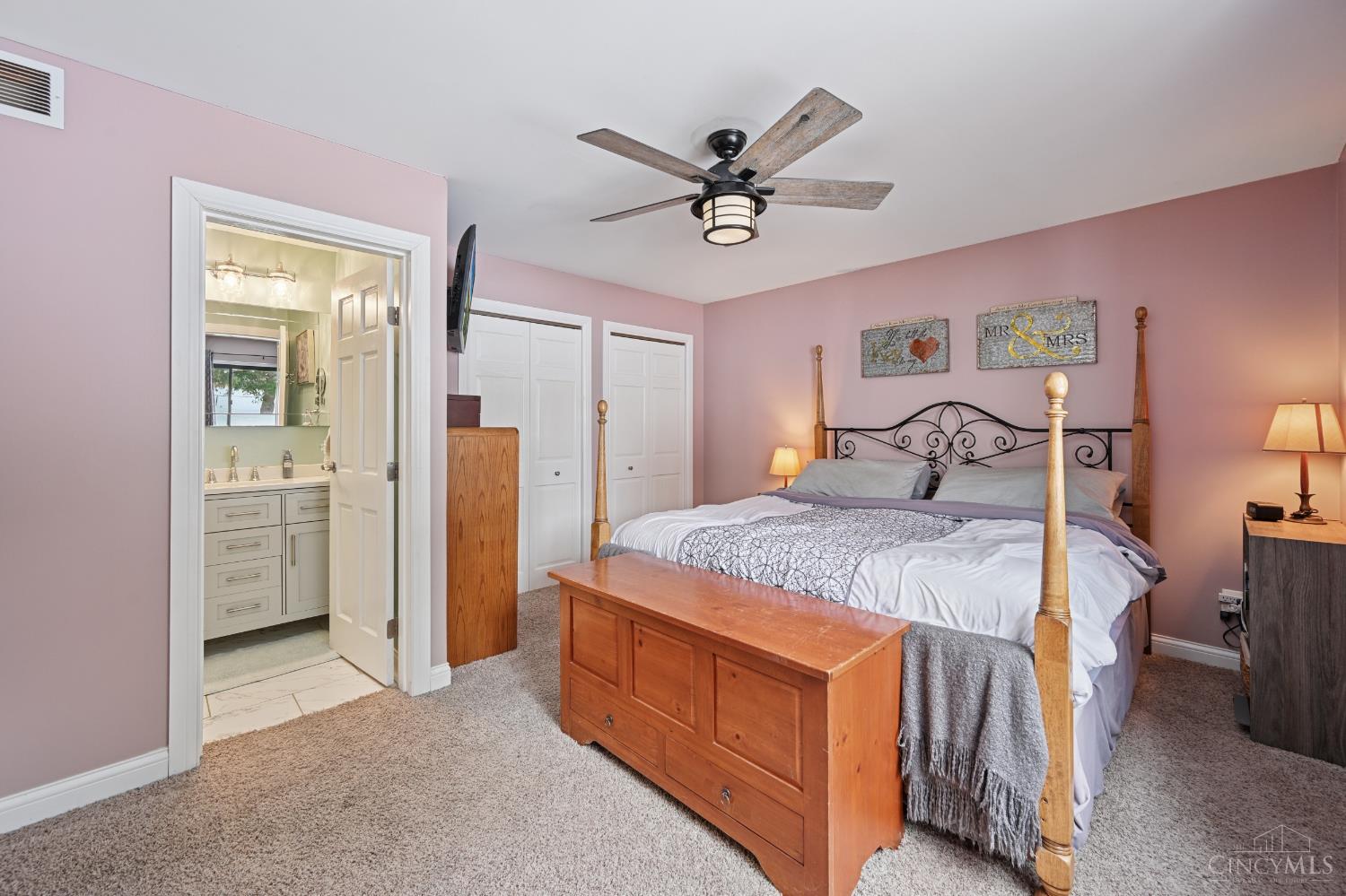 3855 Ridgecombe Drive