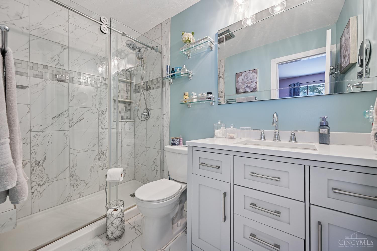 3855 Ridgecombe Drive