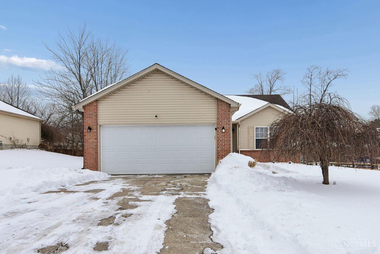 2979 Creekside Drive