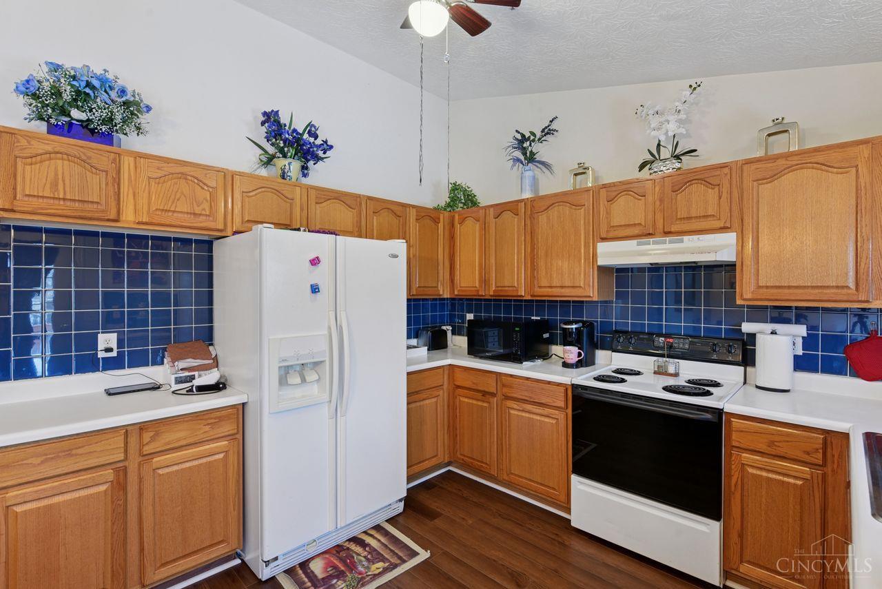2979 Creekside Drive