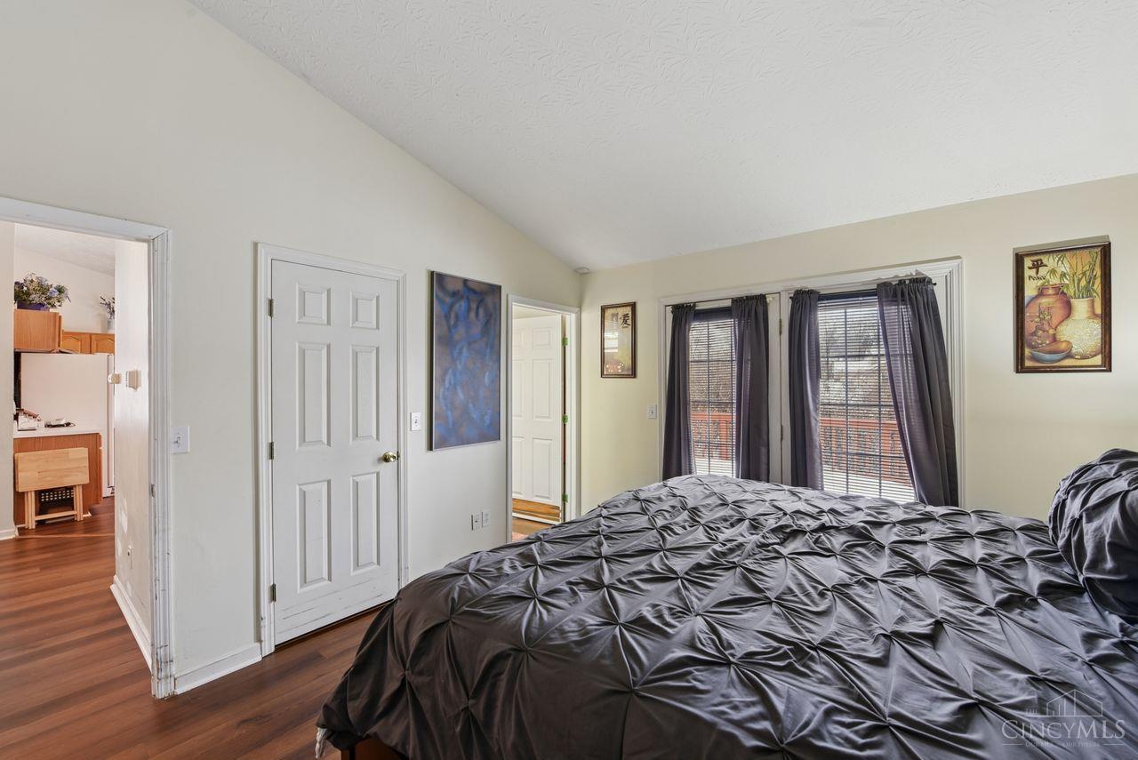2979 Creekside Drive