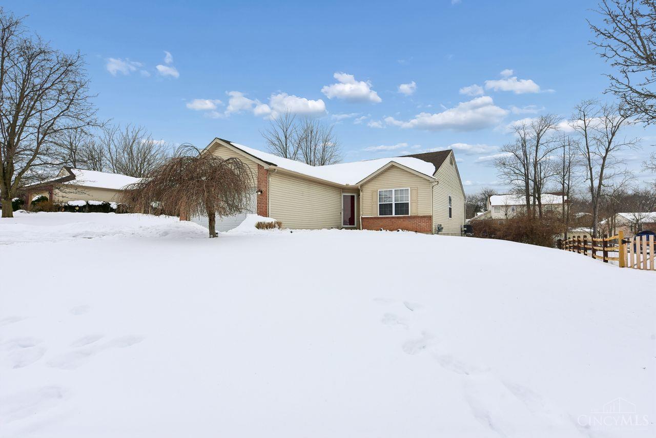 2979 Creekside Drive