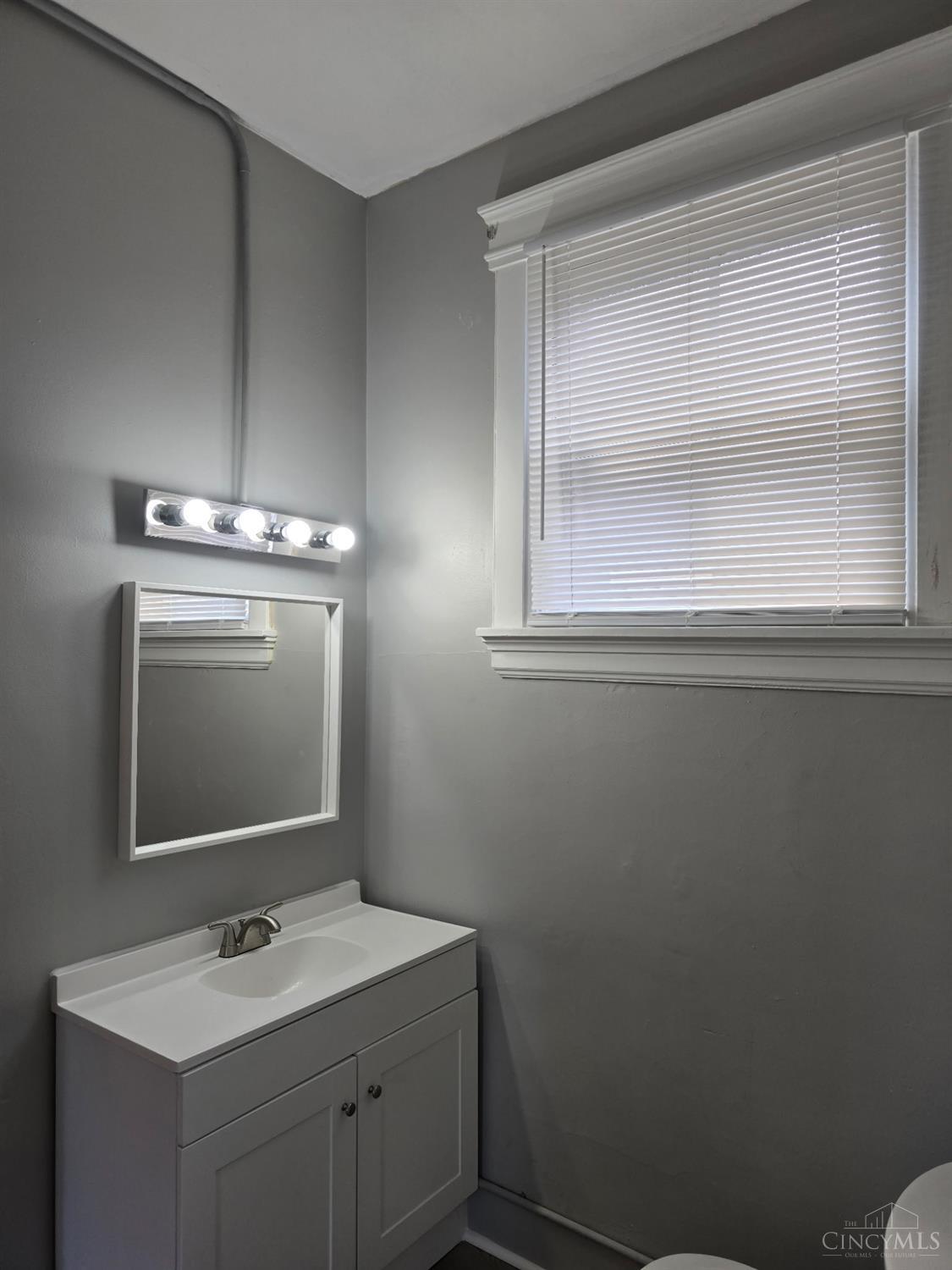 1712 Queen City Avenue