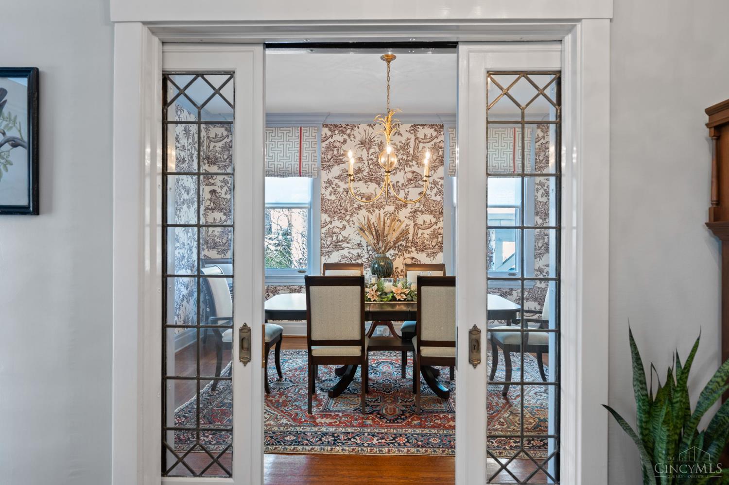 2517 Observatory Avenue