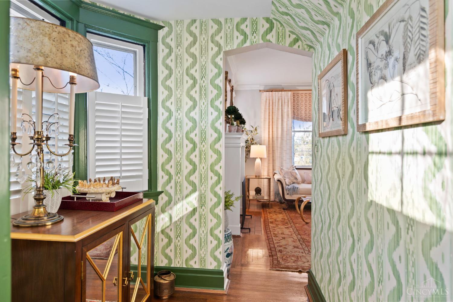 2517 Observatory Avenue