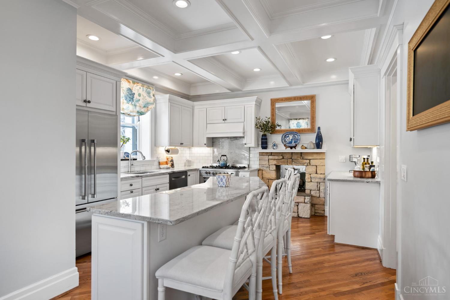 2517 Observatory Avenue