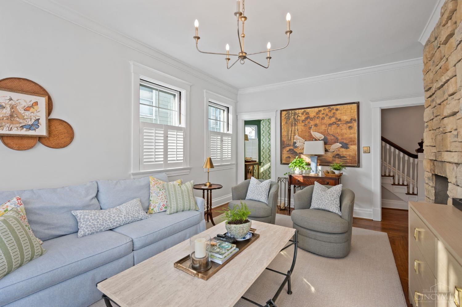 2517 Observatory Avenue