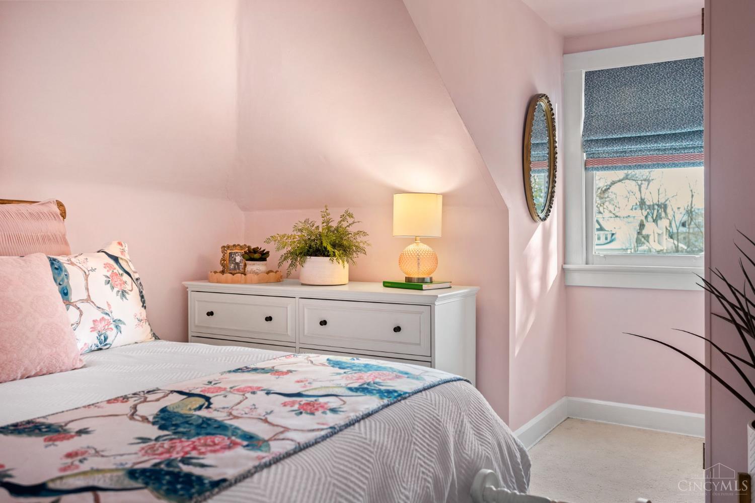 2517 Observatory Avenue