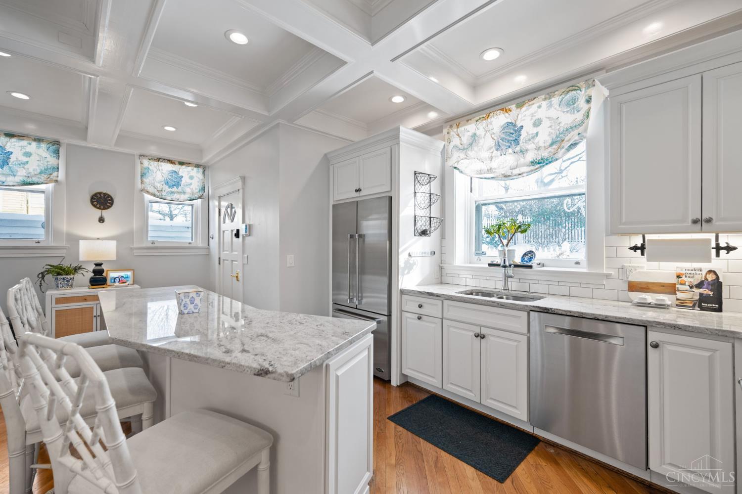 2517 Observatory Avenue