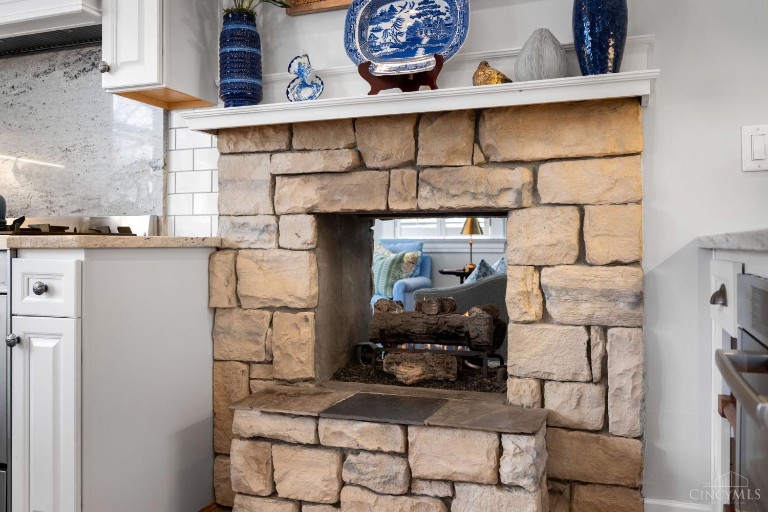 2517 Observatory Avenue