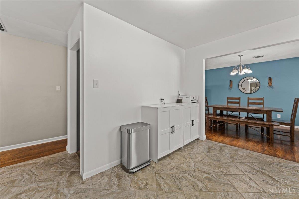 3905 Springoak Drive