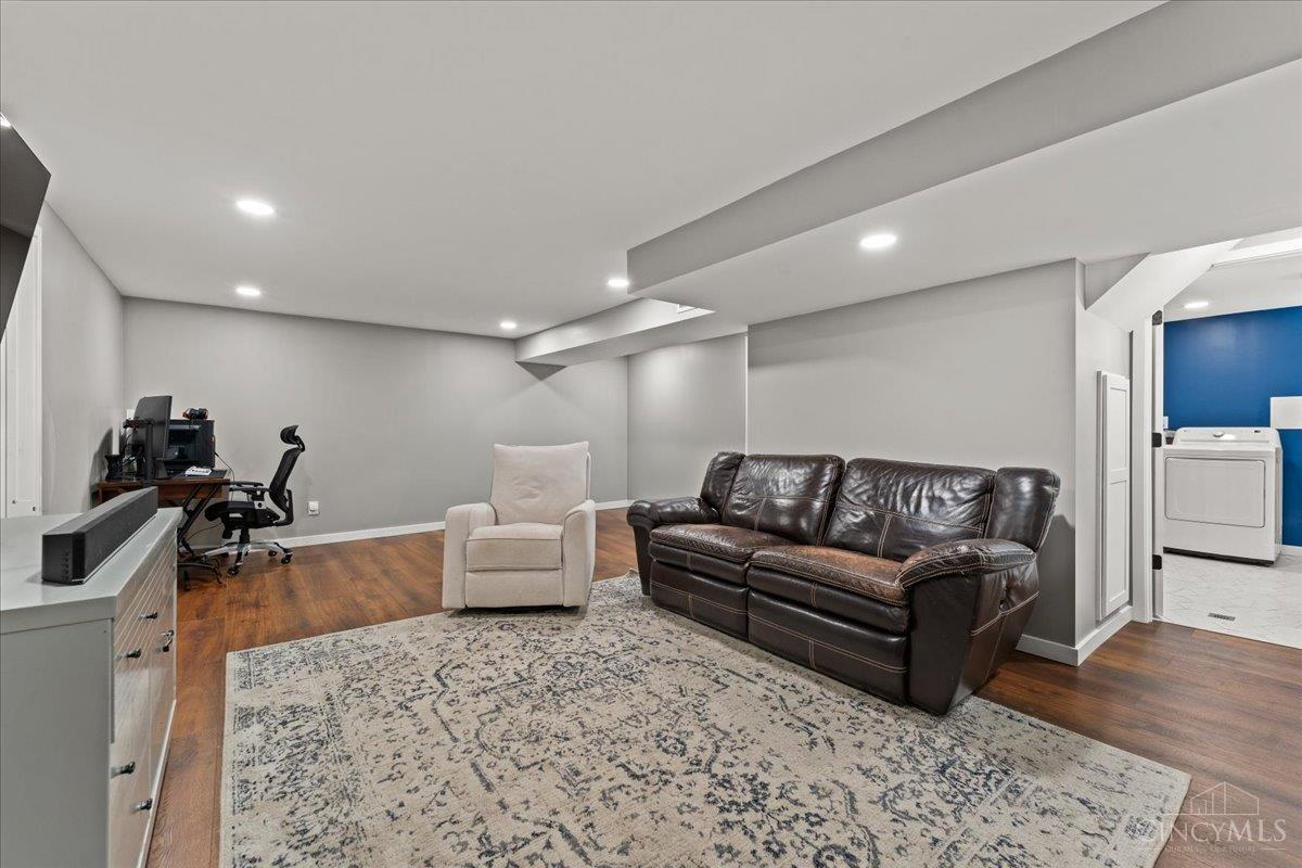 3905 Springoak Drive