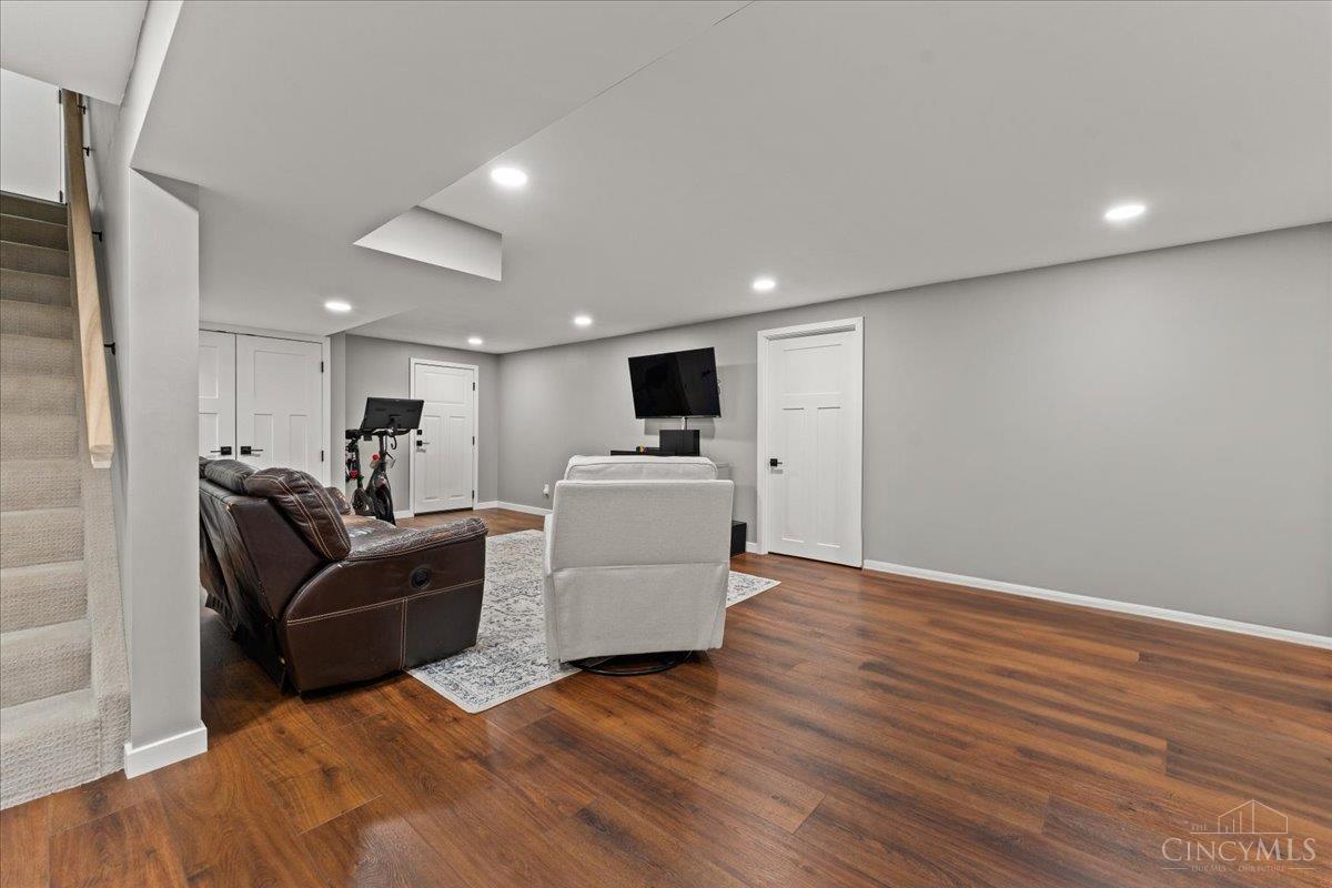 3905 Springoak Drive